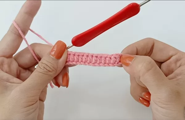 Tại Sao Học Móc Len Cơ Bản Lại Là Một Khởi Đầu Tuyệt Vời?