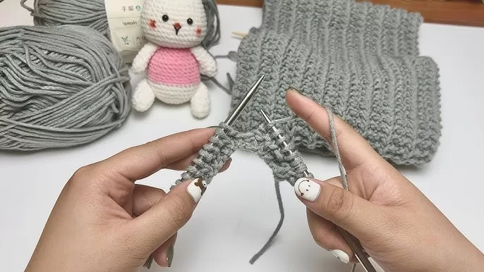 Nắm Vững 4 "Viên Gạch" Nền Tảng: Cách Móc Len Cơ Bản Nhất