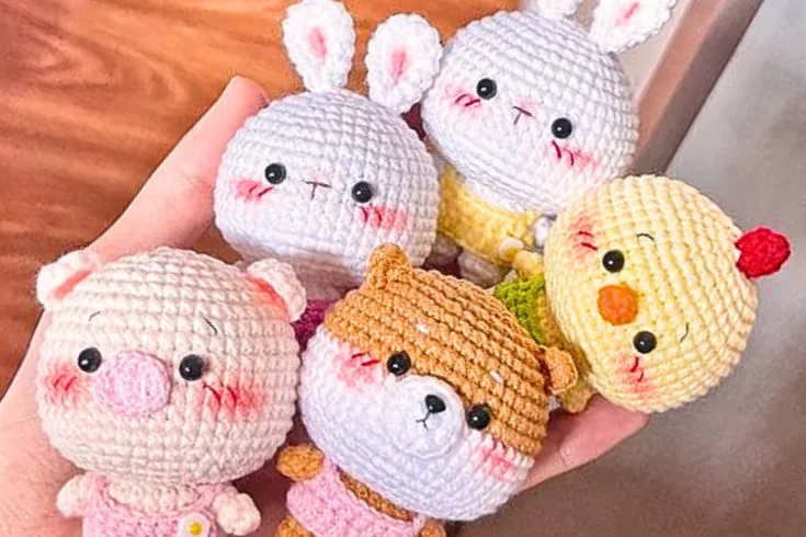 Hướng Dẫn Chi Tiết Cách Móc Len Hình Thú Đơn Giản: Móc Một Chú Ong Vàng Xinh Xắn